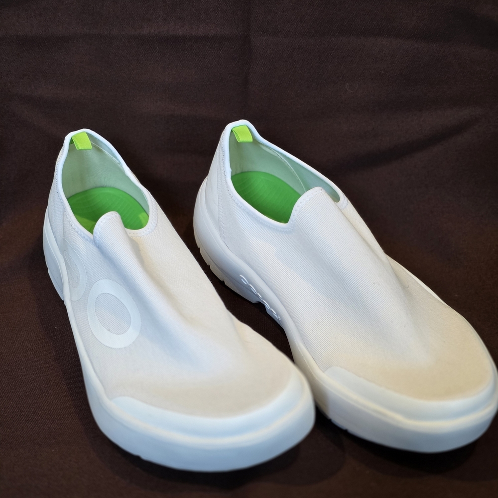 NWOT. OOFOS White Slip-On Athletic Shoes
